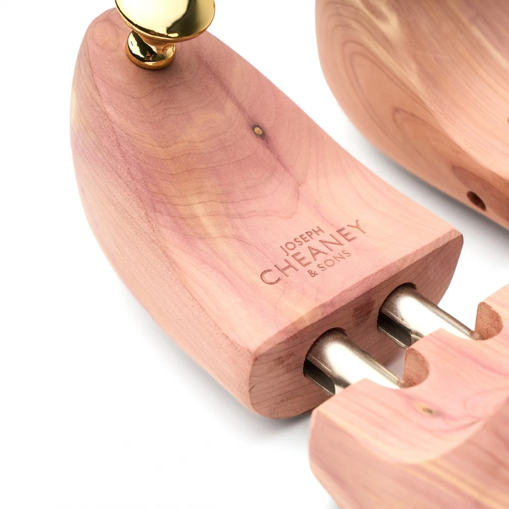 Cheaney Men's Cedar Wood Shoe Tree 2 Cheaney Men's Cedar Wood Shoe Tree - Image 2